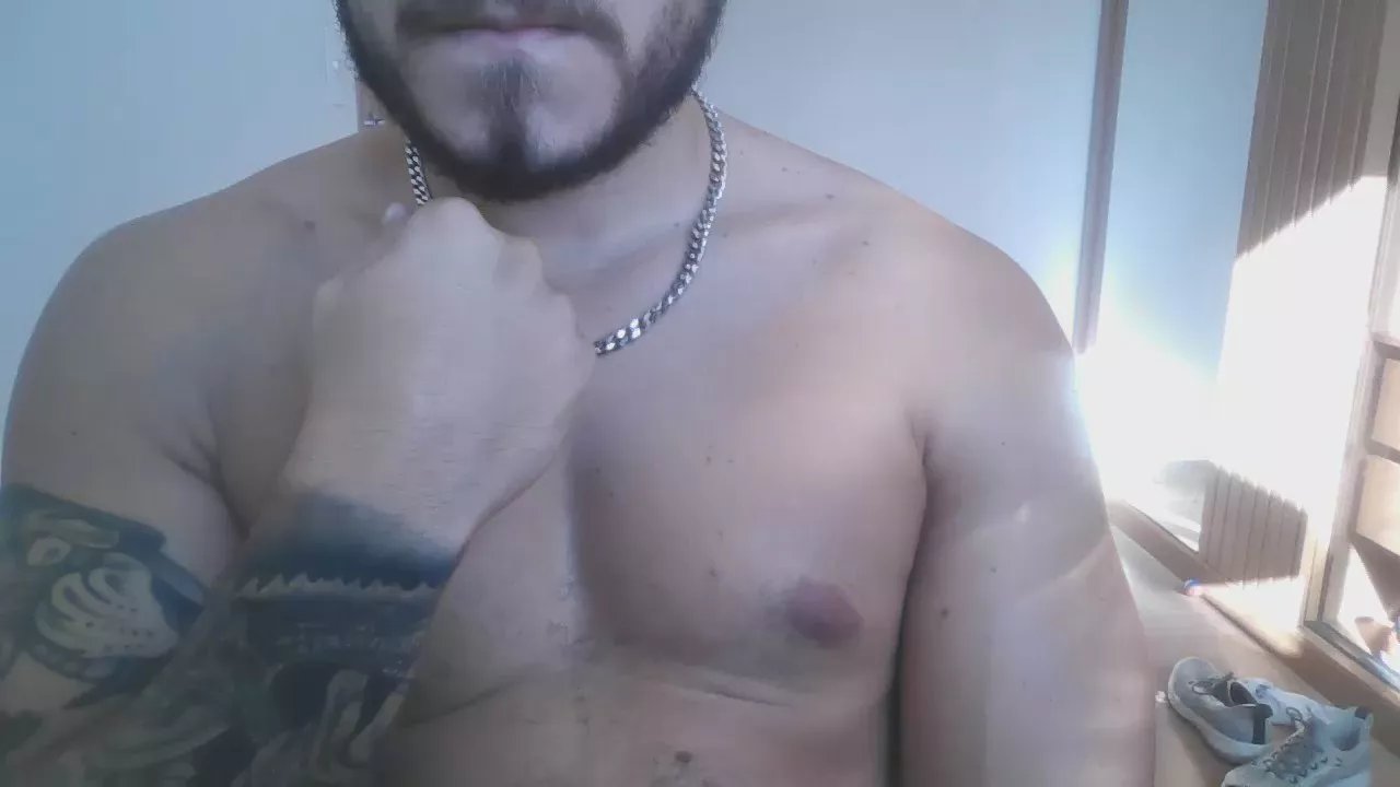 Offline tatuadobranco on Cam4