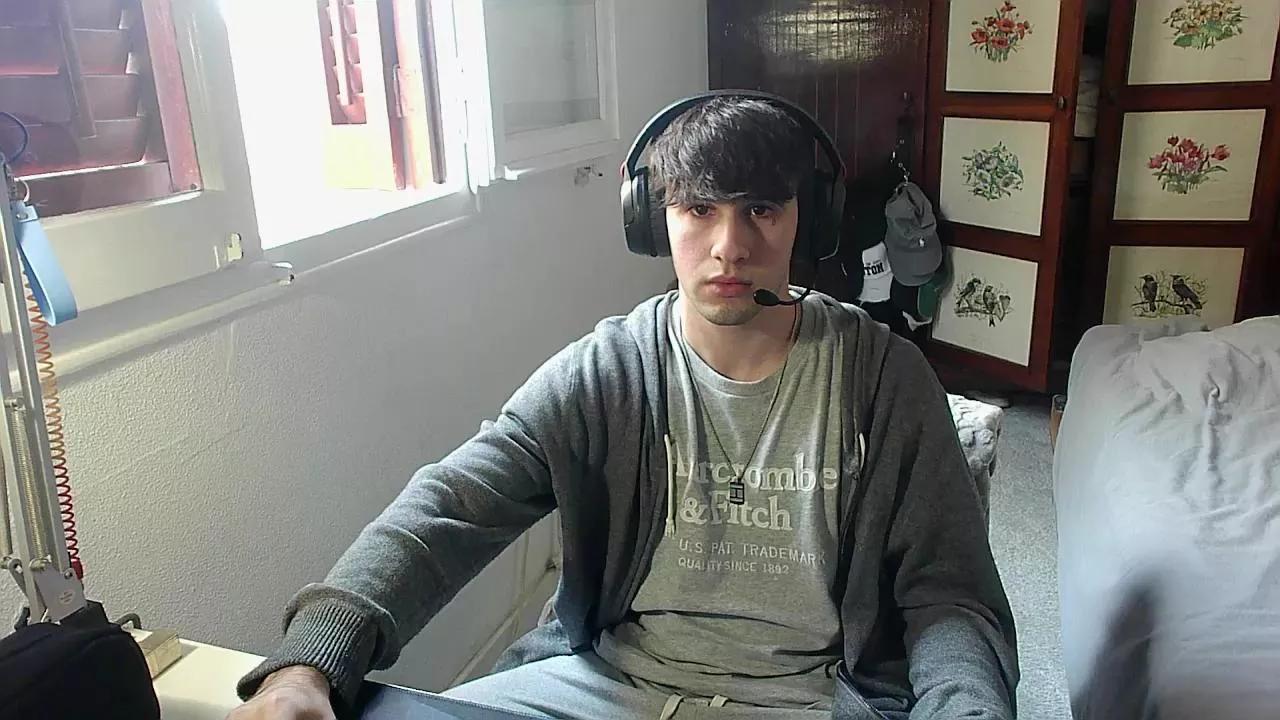thebulgueboyy on Cam4 