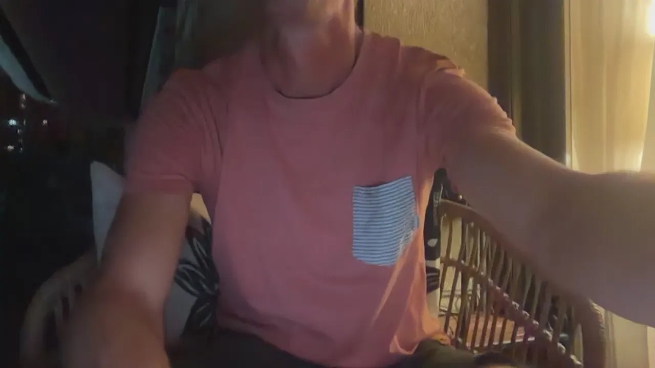 Offline tiomadridhot on Cam4