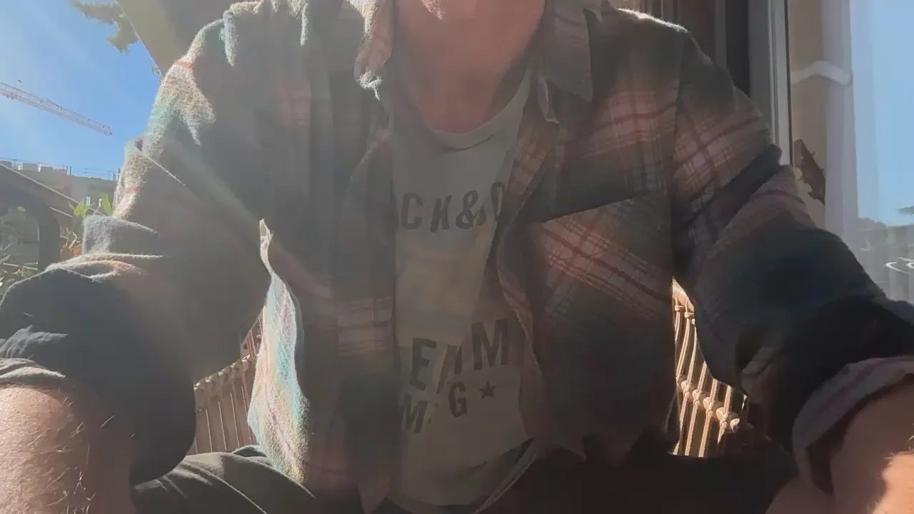 Offline tiomadridhot on Cam4