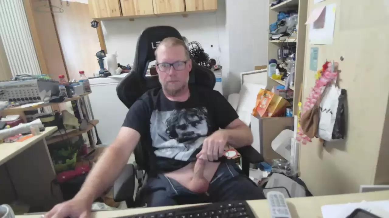 toebsexxx on Cam4 