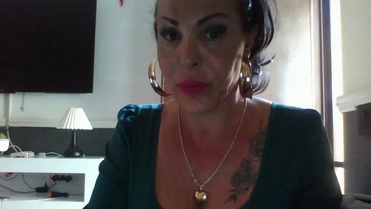 transexuall on Cam4 