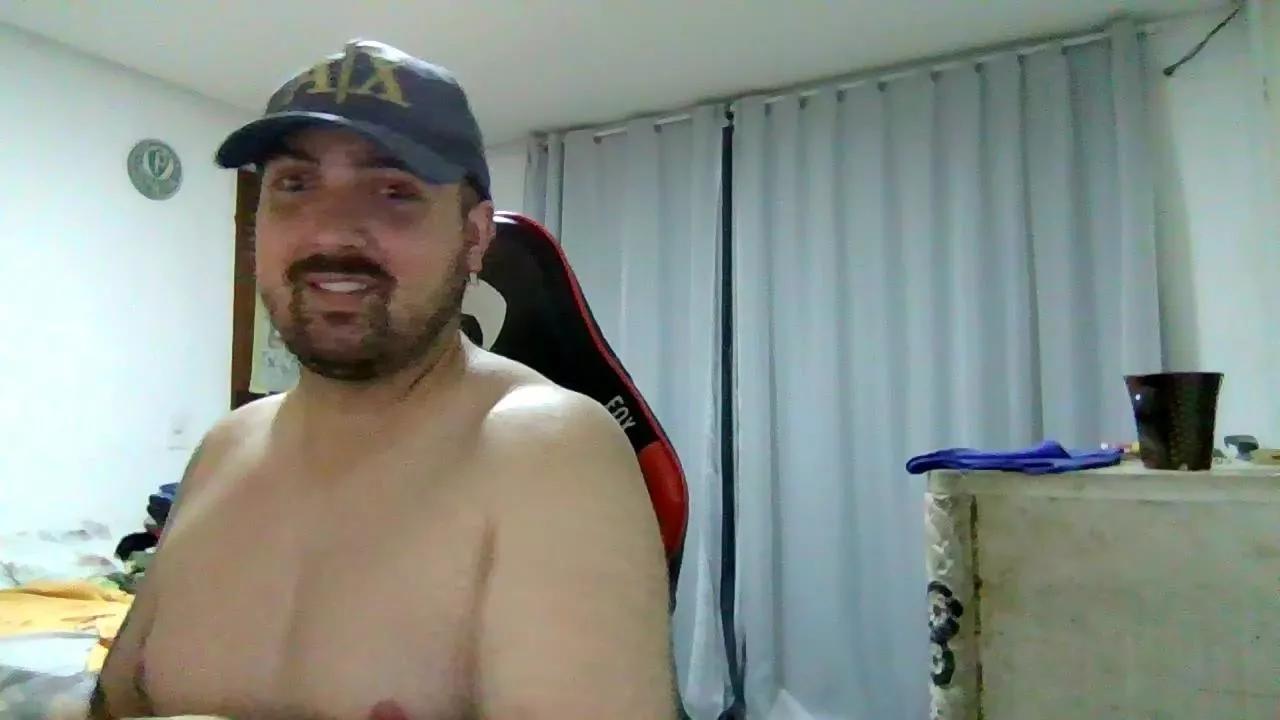 Umdoidoqualquer on Cam4 