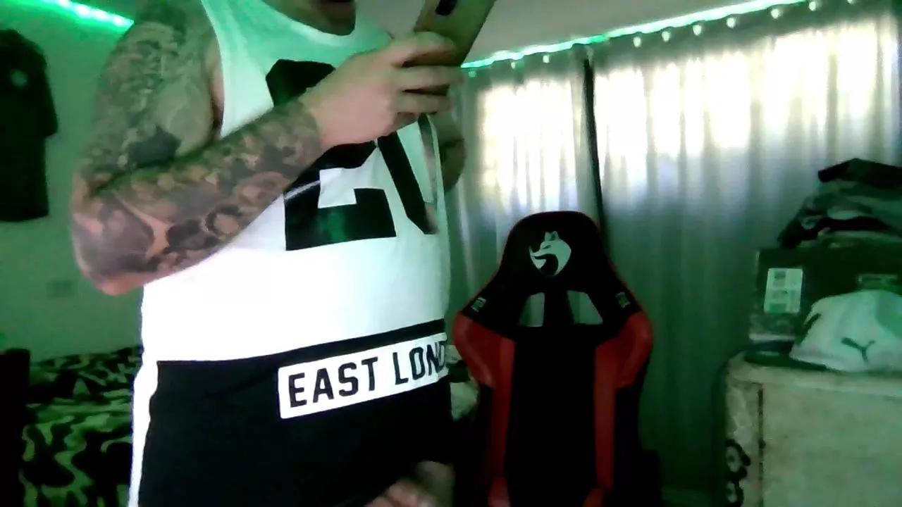 Umdoidoqualquer on Cam4 