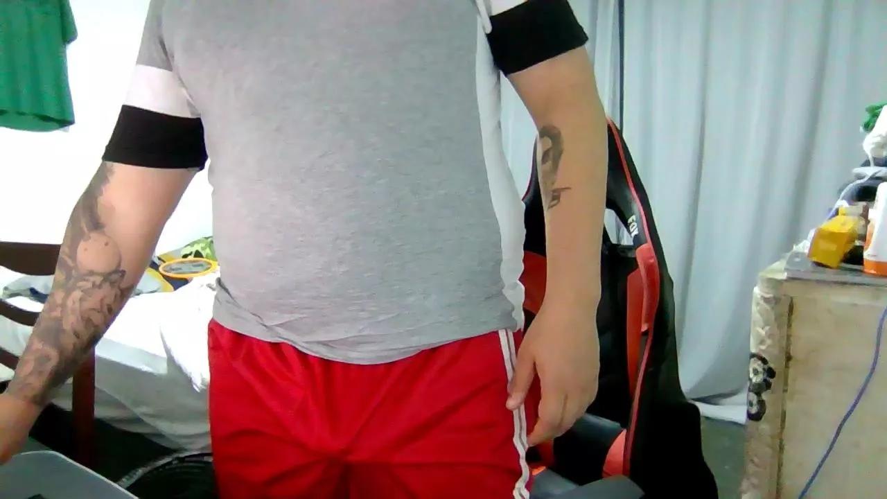 Umdoidoqualquer on Cam4 