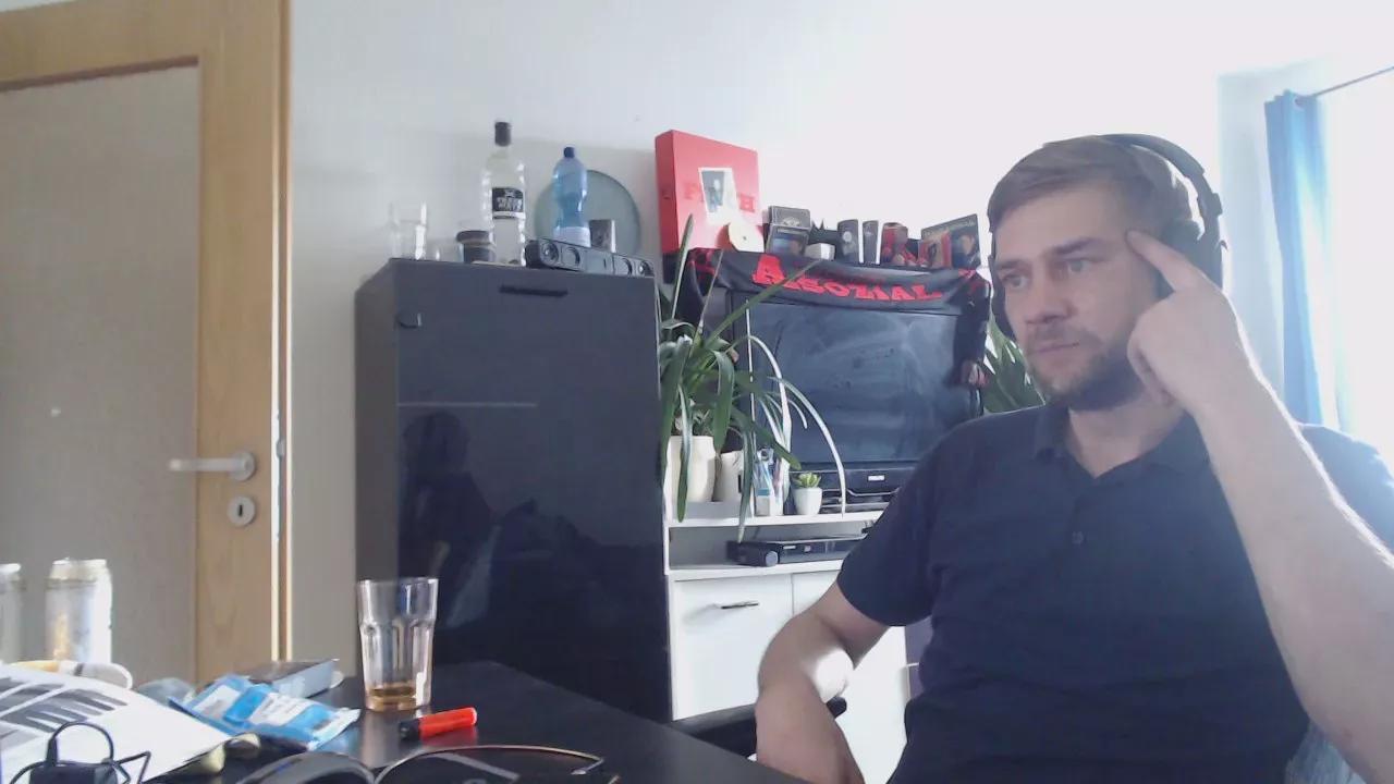 Widersacha on Cam4 