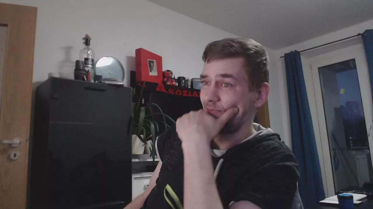 Widersacha on Cam4 