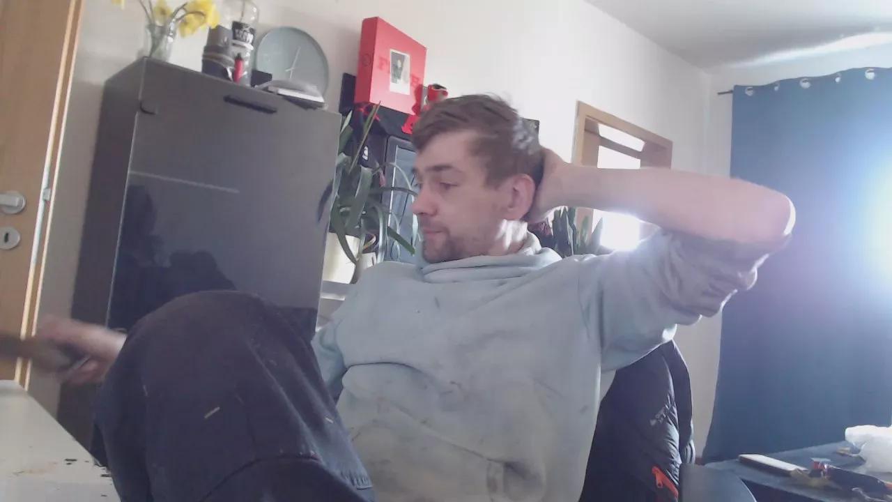 Widersacha on Cam4 