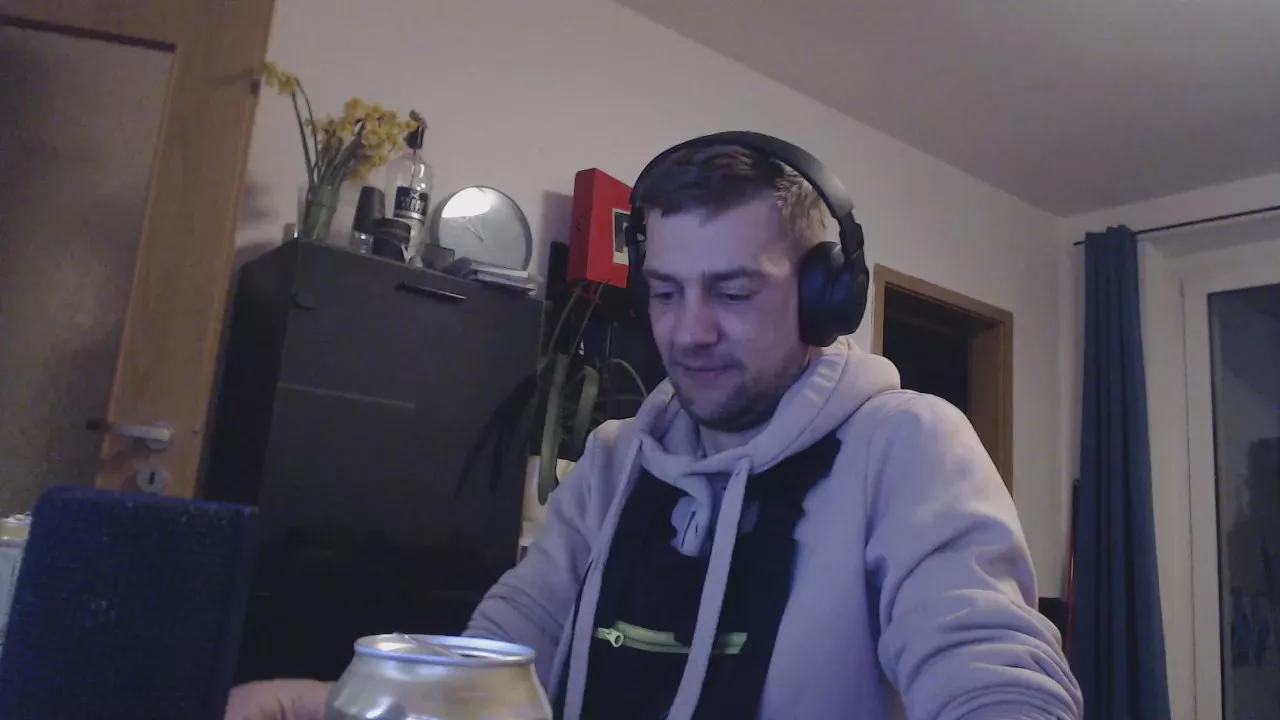 Widersacha on Cam4 