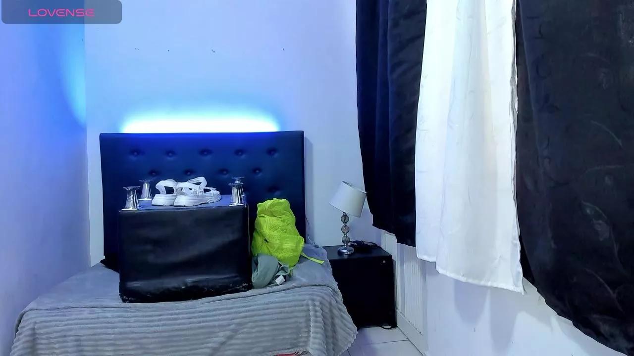 wiz_maleja on Cam4 