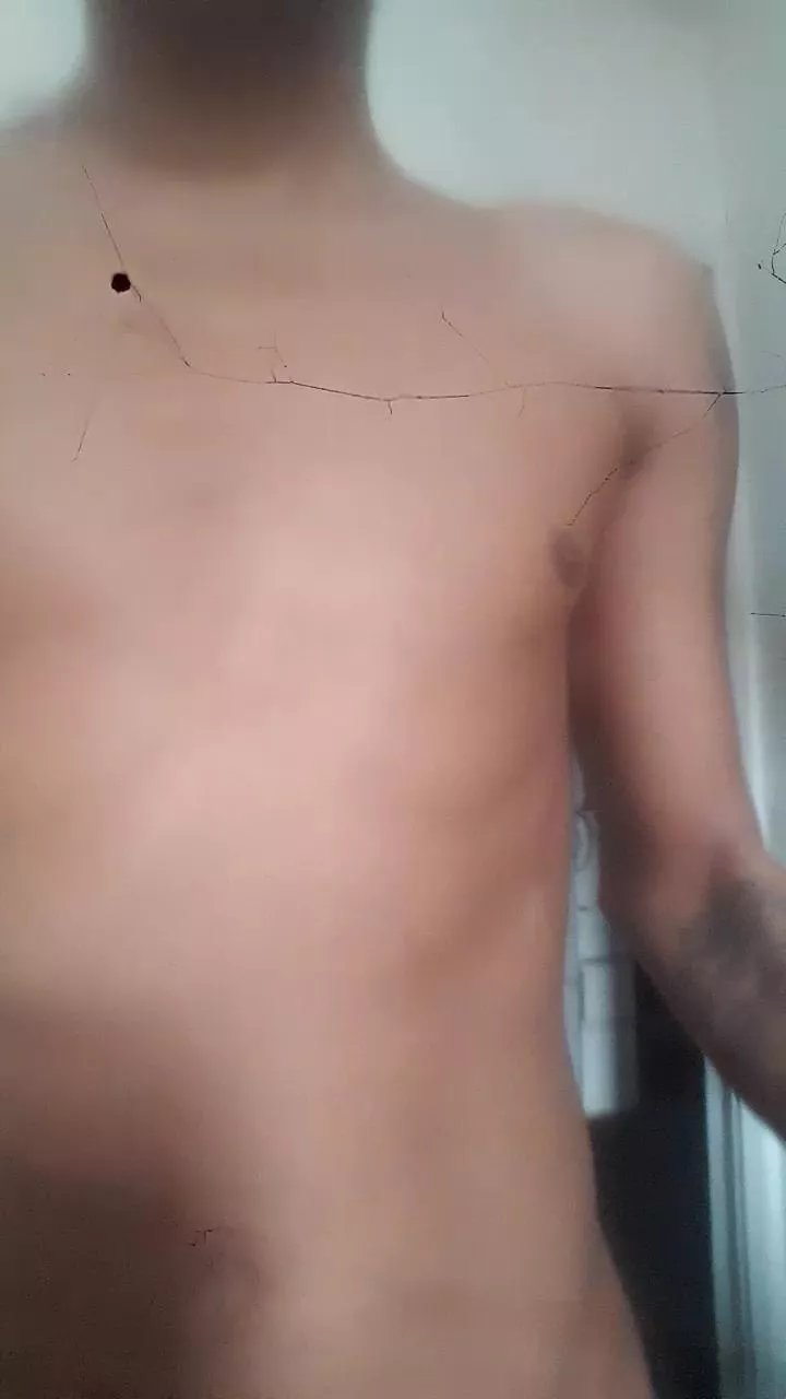 Offline xleo777 on Cam4