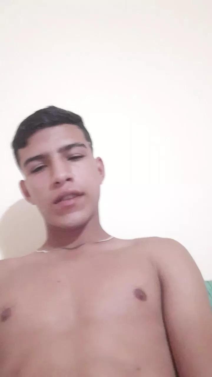 your_latin_cock on Cam4 