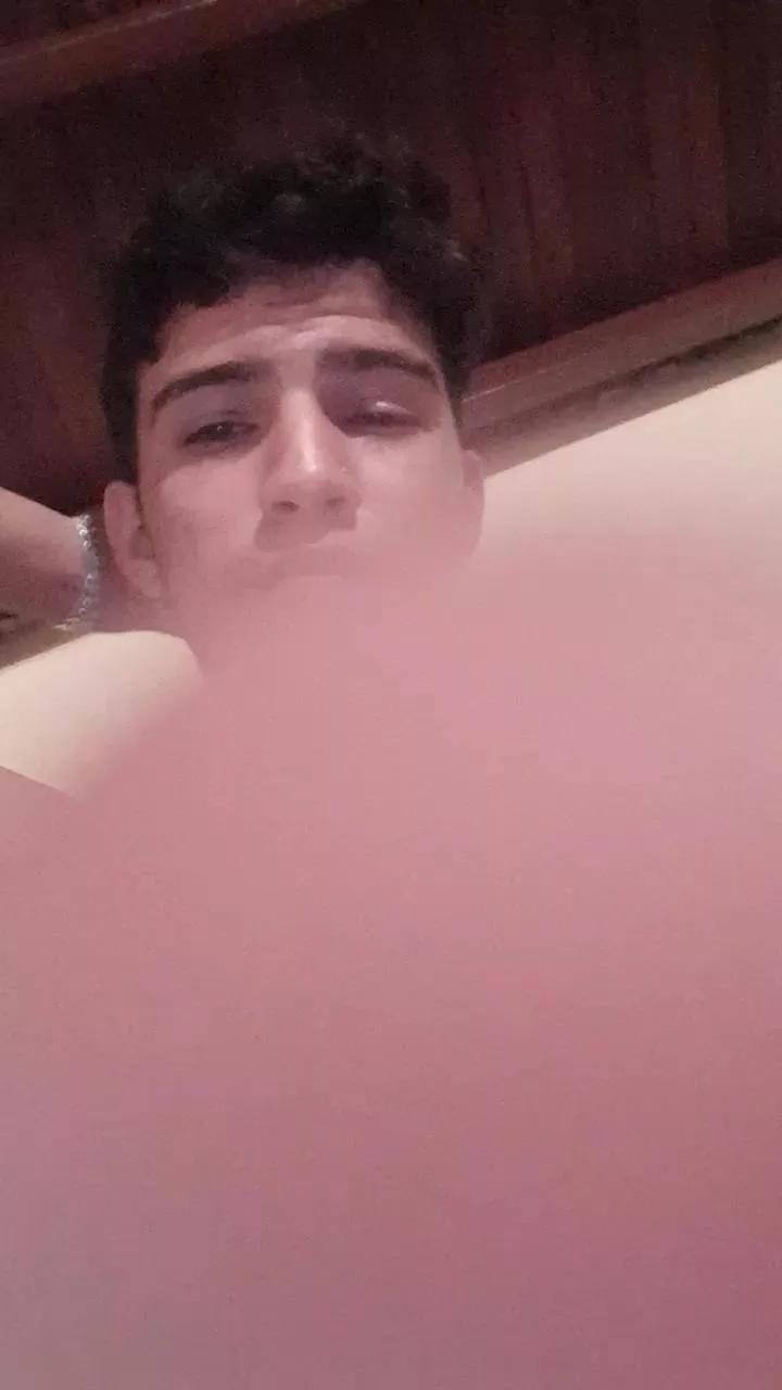 your_latin_cock on Cam4 