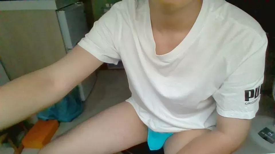 yue2000 on Cam4 
