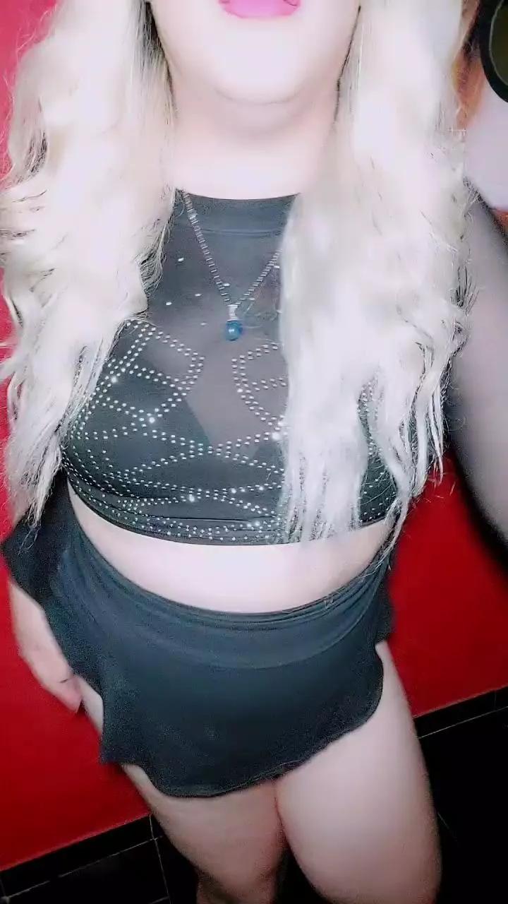 zahiraCross on Cam4 