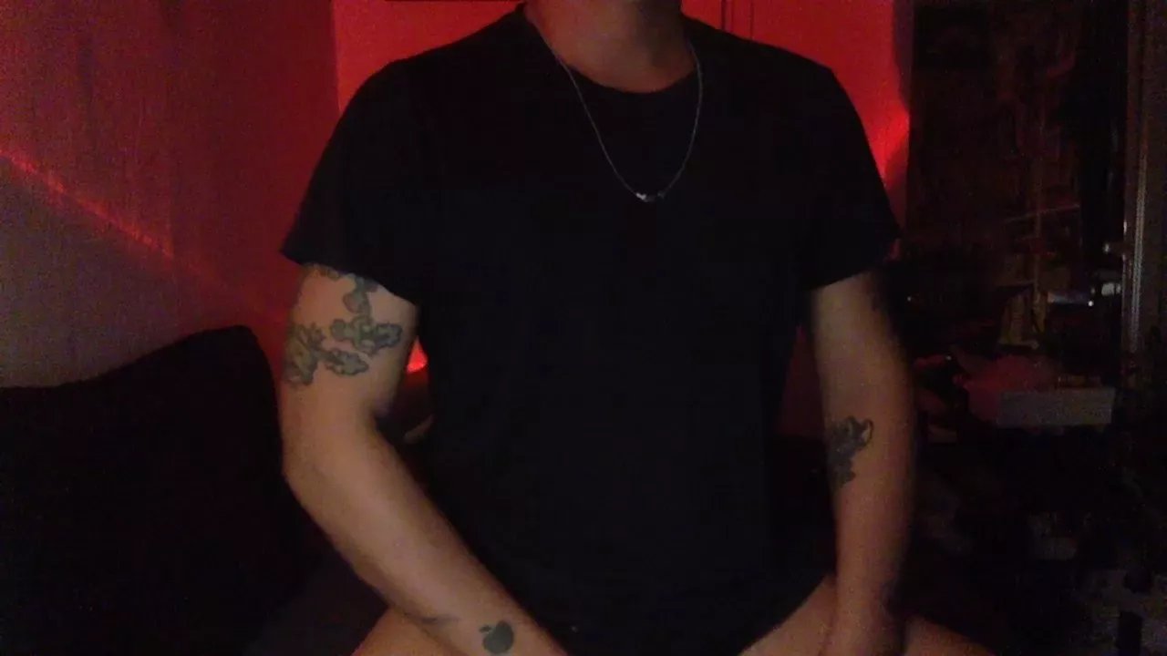 Offline zhishanist4 on Cam4