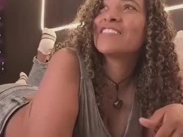 Freechat _victoria_hills on Chaturbate