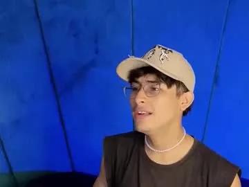 Discover 22 years old aaron_eze from Chaturbate aaron_eze from Chaturbate