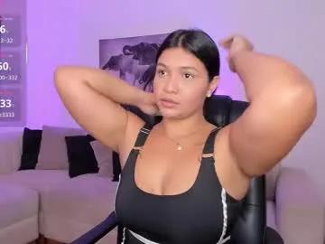 Freechat alaiia7 on Chaturbate