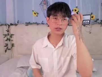 ale_aurarashi on Chaturbate