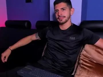 Freechat alejandrostorm on Chaturbate