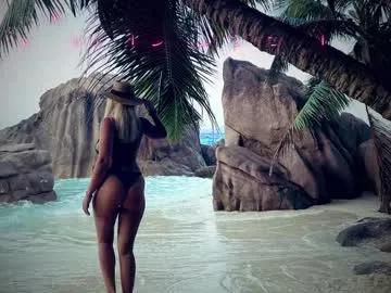 Freechat aliessia on Chaturbate