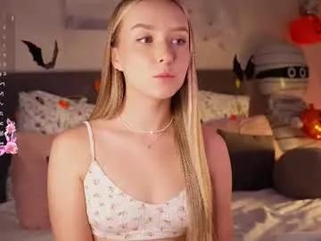 Freechat alodiaacomb on Chaturbate