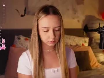 Freechat alodiaacomb on Chaturbate