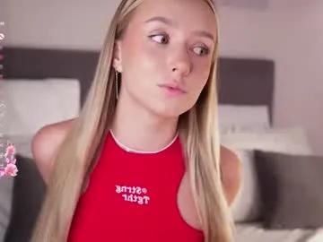 Freechat alodiaacomb on Chaturbate