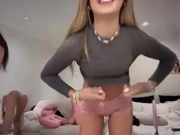 Freechat alyssastonee on Chaturbate