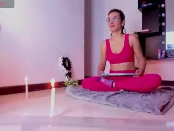 annyrosee on Chaturbate 