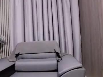 Freechat antoniovalentinidiamond on Chaturbate