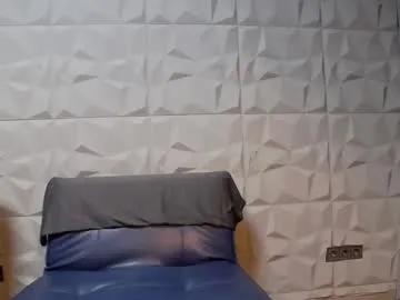 Freechat antoniovalentinidiamond on Chaturbate