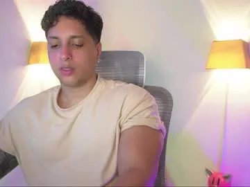 Freechat appolo_allen on Chaturbate