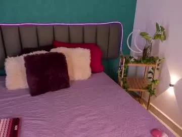 Freechat ariamoonlight on Chaturbate