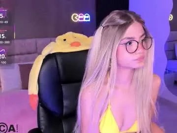 Group arinextdoor on Chaturbate