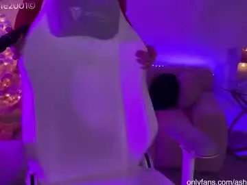 Freechat ashleykane2001 on Chaturbate