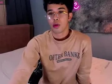 asiancum_peter on Chaturbate