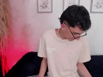 auranova — GOAL: get naked+sexy dance [54 tokens remaining] Welcome to my room! #twink #cum #anal #young #skinny