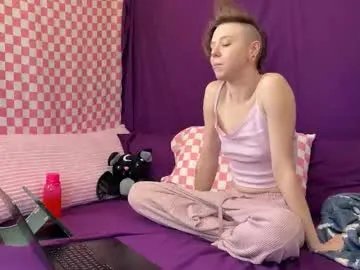 azeraika from Chaturbate