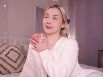 blue_bow from Chaturbate