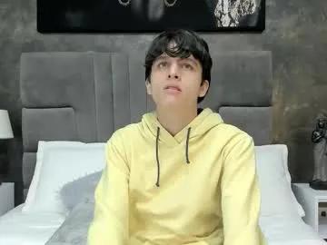 Freechat bruce_hans on Chaturbate