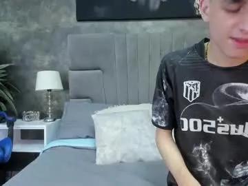 Freechat bruce_hans on Chaturbate