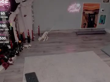 careful_i_bite on Chaturbate