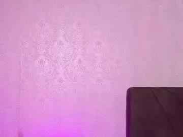 Freechat carojhones on Chaturbate