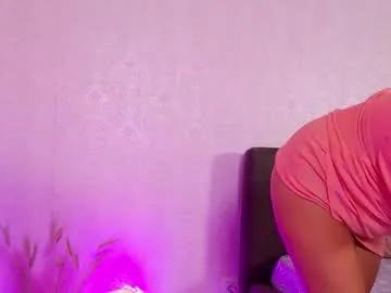 Freechat carojhones on Chaturbate