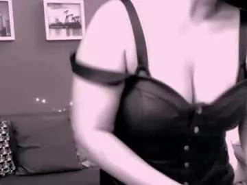 Freechat chantallovely on Chaturbate