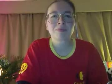 cheekynightowl on Chaturbate 