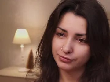 cuddlebyyou from Chaturbate