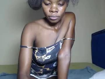 Freechat curvyjoan on Chaturbate